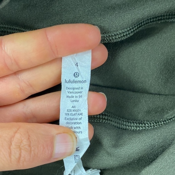 Lululemon Reveal Tight *En Avante 26" Dark Olive - Picture 2 of 6
